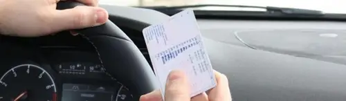 ¿Te han multado por conducir sin carnet? Estas son las sanciones y cómo actuar