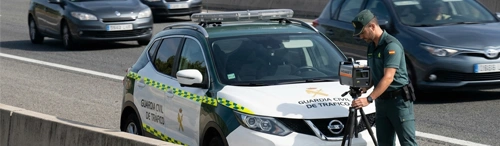 La DGT registra un récord histórico en 2025 con 6,1 millones de multas. Descubre los motivos del aumento y cómo proteger tus derechos ante una sanción. 